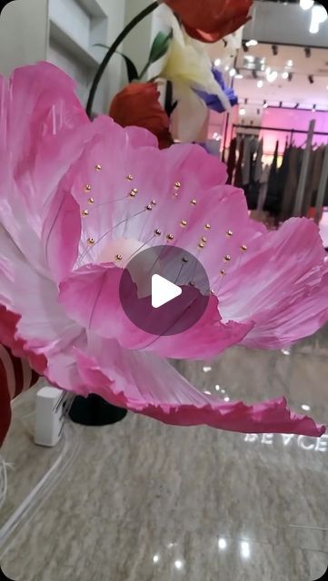 manney.paperart.design on Instagram: "Video taken by an apprentice. #paperflower #poppy #handmadeflower #floraldesign #flower" Music And The Brain, Butterfly Lamp, Giant Flowers, Cardboard Crafts, Handmade Flowers, Instagram Video, Paper Flowers, Table Runners, Poppies