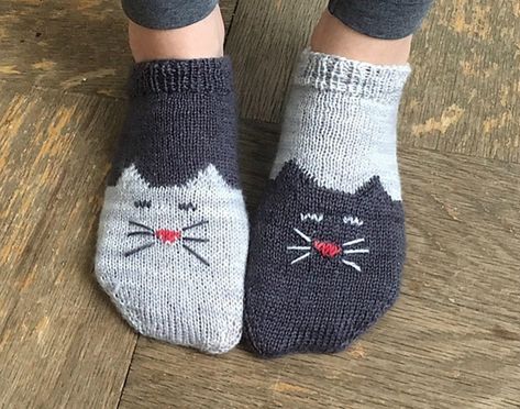 Cat socks diy