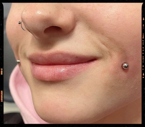 Cheek Piercing Idea Cheek Piercing Jewelry, Cheek Piercing Aesthetic, Cheeks Piercing, Cheek Piercing, Cheek Piercings, App Filter, Airbrush App, Cosmetic Surgery, Body Mods