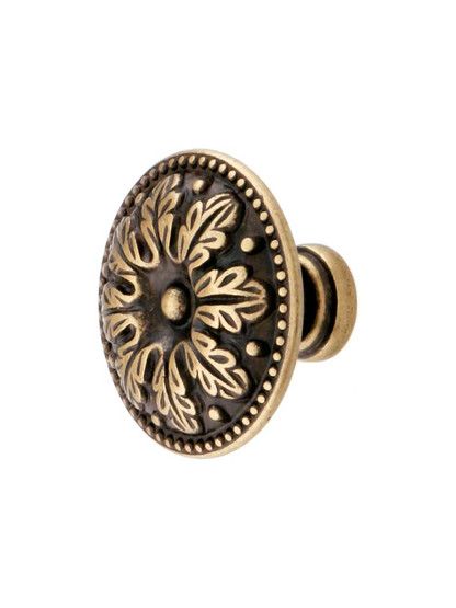 Leaf Design Cabinet Knob - 1 1/4" Diameter Ornate Kitchen, Draw Knobs, Antique Knobs, Design Cabinet, Unique Knobs, Glass Cabinet Knobs, Interior Shutters, Kitchen Knobs, Vintage Knobs