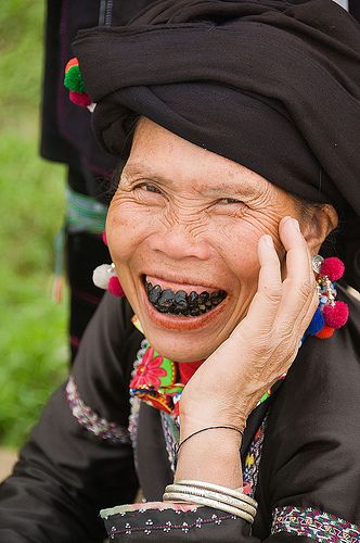 The Black Teeth Of A Black Lu Hilltribe Woman In Tam Duong Vietnam Black Teeth, We Are The World, Many Faces, Body Modifications, White Teeth, People Of The World, World Cultures, Happy Face, Smile Face