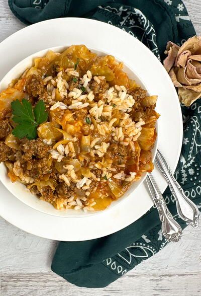 Cajun Cabbage Casserole Cajun Cabbage, Cajun Trinity, Cornbread Breakfast, Cabbage Bowl, Bagel Recipe Easy, Fried Chicken Recipe Southern, Mardi Gras Food, Cabbage Casserole, Southern Fried Chicken