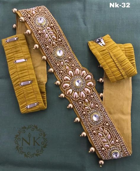 Maggam Work Belts For Women, Hip Belt Designs Aari Work, Aari Belt Design, Aari Hip Belt Design, Hipbelt Designs, Hip Chain Gold, Hip Belt For Saree, Aari Belt, Saree Belt