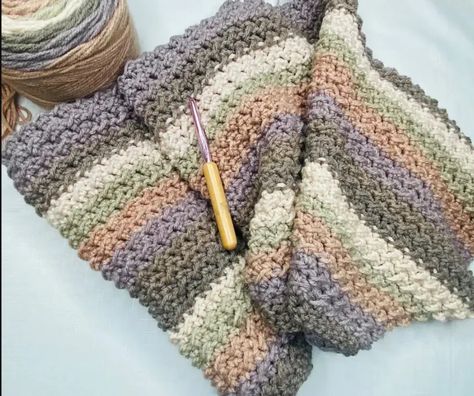 Hdc Crochet, Crochet Popcorn, Slip Stitches, Stitch Blanket, Crochet Patterns Free Beginner, Half Double Crochet Stitch, Popcorn Stitch, Fun Crochet, Crochet Patterns Free Blanket