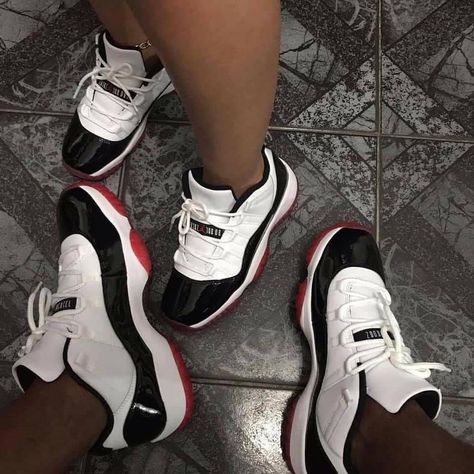 Jordan Shoes Retro, All Nike Shoes, Shoes Outfit Fashion, Beads Bracelet Design, Matching Couple Outfits, Matching Profile Pictures, Couple Outfits, Matching Couples, Black People