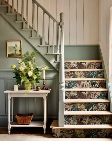 Entry Way Ideas With Stairs, Cottage Stairwell, Eclectic Staircase, Loft Decorating Ideas Upstairs, Wallpaper Staircase, Staircase Wallpaper, Cottage Hallway, Cottage Stairs, How To Start Painting