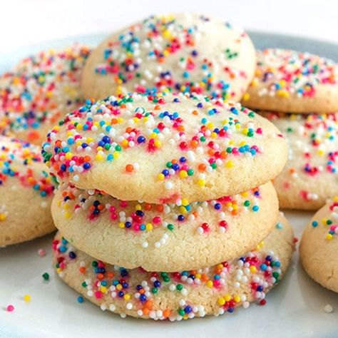 3-Ingredient Sugar Cookies 3 Ingredient Sugar Cookie Recipe, 3 Ingredient Sugar Cookies, Pillsbury Sugar Cookies, Christmas Breakfast Casserole, Peanut Butter Fudge Recipe, Yummy Sugar Cookies, Sugar Cookie Recipe, Baking Recipes Cookies, Chocolate Oatmeal