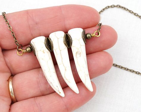 Boho #Tooth Necklace #White #Tusk Horn Outdoors Gift 3 Teeth #Bohemian Layering Long Antique #Native #American #Rustic Hunt #Ethnic #Tribal #Style Crocodile Teeth, Tusk Pendant, Tusk Necklace, Shark Tooth Necklace, Teeth Jewelry, Horn Jewelry, Fake Jewelry, Tooth Necklace, Howlite Stone