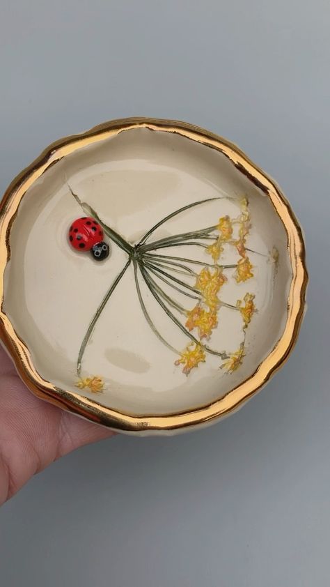 vuvu_ceramics on Instagram: Do you think ladybugs bring good luck? Whenever I see one, they always give me a spark of positivity and the feeling of something good to… Ladybug Jewelry, Bring Good Luck, Sculpey Clay, Ceramic Studio, Fun Diy Crafts, Contemporary Ceramics, Ceramic Dishes, Jewelry Dish, Ceramic Decor