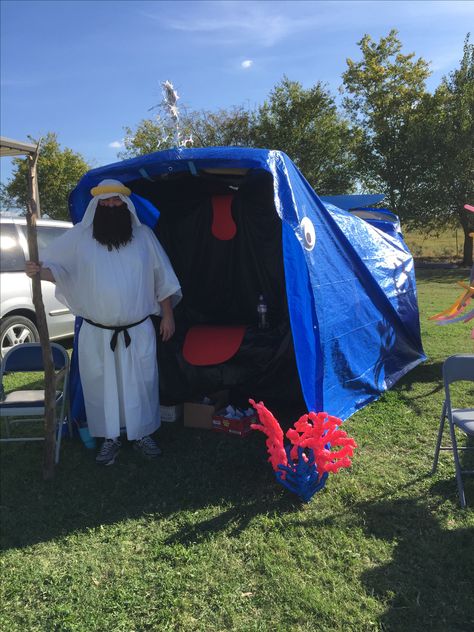 Jonah and the whale Trunk or Treat Whale Trunk Or Treat, Homeade Halloween Costumes, Church Trunk, Fall Festival Games, Trunk Or Treat Ideas, Jonah And The Whale, Cain And Abel, Fall Fest, Magic Garden