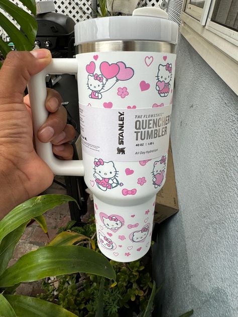 New tumbler for hot or cold drinks straw lid hand wash New Stanley Cup, Hello Kitty Stanley Cup, Hello Kitty Stanley, Pink Stanley Cup Aesthetic, Cute Stanley Cups, Domo Pfp, Stanley Cup Aesthetic, Cute Stanley, Hello Kitty Cup