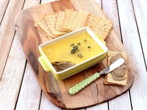 Chicken Liver Pate Jamie Oliver, Terrine Recipe, Chicken Liver Pate, Jamie Oliver Recipes, Chicken Livers, Jamie Oliver, Fabulous Foods, Rustic Kitchen, Bars Recipes