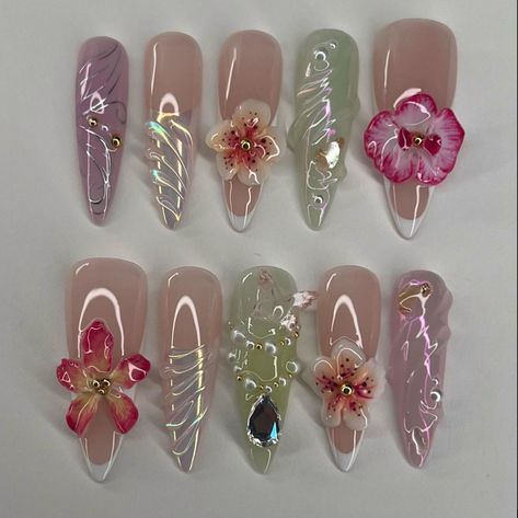 Gal Nails Ideas Simple, Nails Italy Summer, Maximalist Nails, Biab Nail, Nails Holiday, Girly Acrylic, 3d Flower Nails, Colored Acrylic Nails, Summery Nails