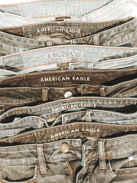 American Eagle Jeans Aesthetic, American Eagle Aesthetic, American Eagle Jeans High Waisted, Fashion Show Ideas, American Eagle Jeans Women, Jeans From American Eagle, American Eagle 90s Jeans, Show Ideas, American Eagle Patched Jeans