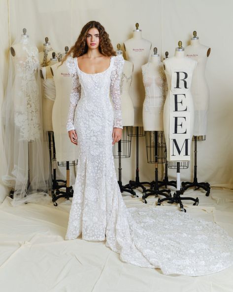 Discover Reem Acra’s Fall 2024 Collection ~ WedLuxe Media Bridal 2024, Reem Acra Bridal, Designer Wedding Gown, Chic Wedding Style, Blush Gown, Vintage Wedding Theme, Reem Acra, Pink Wedding Dresses, Designer Wedding Gowns