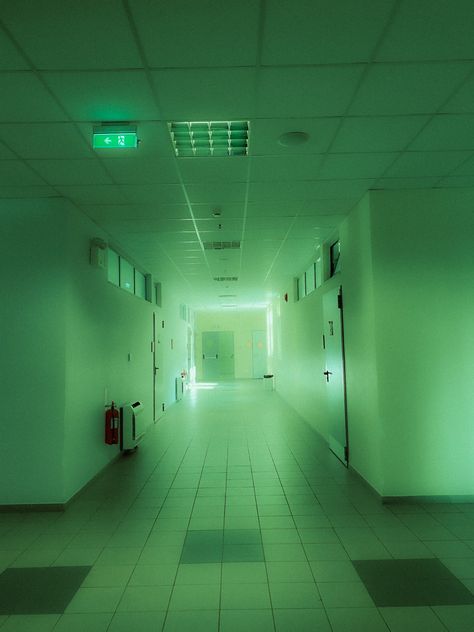 Green Liminal Aesthetic, Green Backrooms, Dreamcore Liminal Spaces, Green Liminal Space, Hospital Liminal Space, School Aesthetic Green, School Green Aesthetic, Liminal Hospital, Green Dreamcore