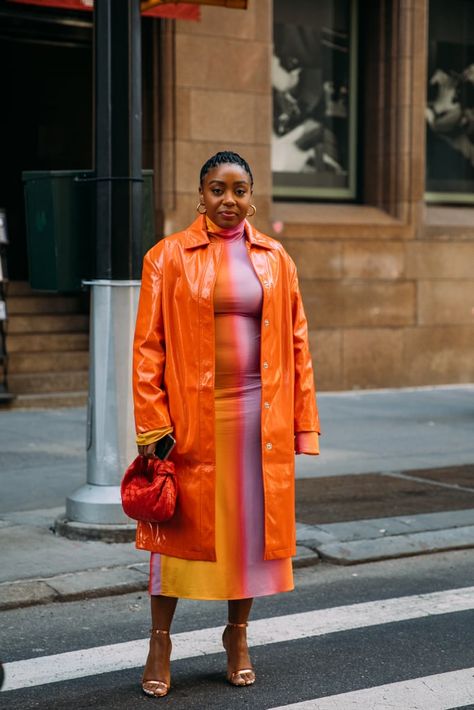 2020 Street Style, Reportage Photography, New Street Style, Fall Lookbook, Music Festival Outfits, New York Fall, Plunge Dress, Event Outfit, Fashion Week Street Style