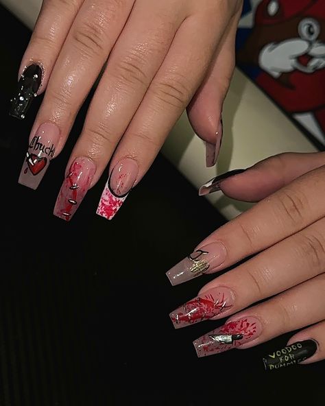 “Barbie, eat your heart out.” 🖤 . . . #CapCut #fyppppppppppppppppppppppp #showyourclawssss #acrylicnails #scvnails #fyp #squarenails #valentinonails #apresgelx #chucky #tiffanyvalentine #chuckyandtiffany #halloweennails #explorepage Tiffany Valentine Nails, Valentine Inspired Nails, Tiffany Valentine, Inspired Nails, Eat Your Heart Out, Square Nails, Halloween Nails, Acrylic Nails, Nails