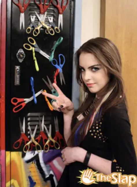 Victorious Nickelodeon, Liz Gilles, Victorious Cast, Lgbt Memes, Jade West, Sam And Cat, Liz Gillies, Elizabeth Gillies, Icarly