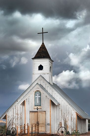 Country church Abandoned Churches, Old Country Churches, Country Churches, Church Pictures, Take Me To Church, Beautiful Churches, Country Church, Old Churches, Cathedral Church