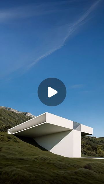 fransilvestrearquitectos am April 30, 2024: "NUEVO PROYECTO La casa se deposita en la cota superior, apoyada sobre un único soporte que se dispone de forma perpendicular a la monta�...". Fran Silvestre, New Project, Sophisticated Style, Modern Living, The Mountain, Simple Designs, Architecture Design, The House, Architecture