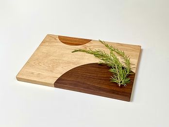 Table top | Artisans & Agency — ARTISANS & agency Woodcraft Projects, Juniper Hill, Wood Serving Platter, Kitchen Apartment, Mesquite Wood, Woodwork Ideas, Wood Chopping, Wood Platter, Construction Ideas