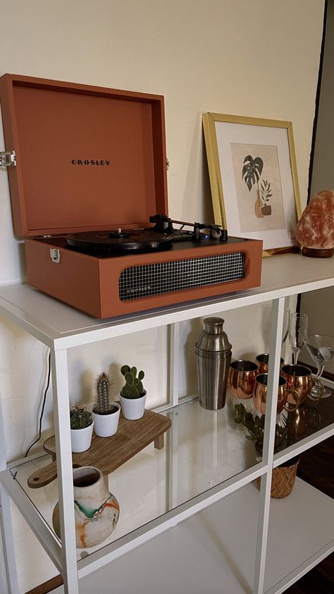 #neutralhomedecor #homedesign #homedecorideas #recordplayer #design #comfyhouse #decoration #barcart #barcartdecor #livingroomdesign #livingroomdesign #minimalstyle #thrifted #thriftstorefinds #thrifting #decoratingideasforthehome #interiordesign Retro Bar Cart Decor, Record Player Bar Cart, 70s Aesthetic Bar Cart, Groovy Bar Cart, Bar Cart Thrift, Home Coffee Bar, Bar Cart Decor, Thrift Store Finds, Record Player