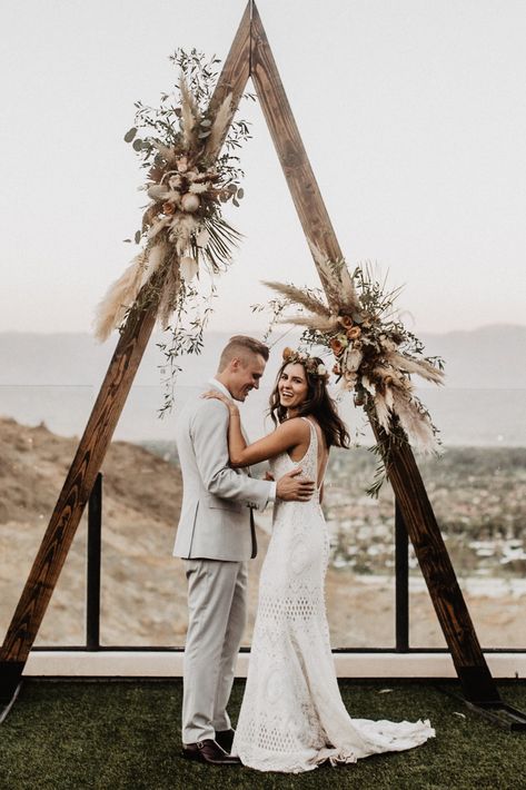 Lighthouse Photography, Wedding Alters, Lighthouses Photography, Wedding Ceremony Ideas, Grace Loves Lace, Wedding Boho, Salou, Junebug Weddings, Elope Wedding