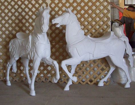 Horse Base, Rocking Horse Woodworking Plans, Theater Props, Thermocol Craft, Carousel Animals, Diy Wings, Store Window Display, Horses Theme, Hobby Horses