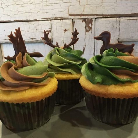 Happy Birthday Duck Hunter, Hunting Cupcakes For Men, Duck Hunting Cupcakes, Hunting Cupcakes, Hunter Decor, Hunting Birthday Cakes, Duck Cupcakes, Fishing Cupcakes, Hunting Cake