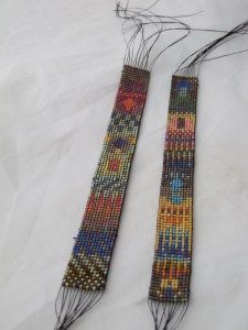 Looming Patterns, Woven Bracelet Tutorial, Bead Looming, Bead Woven Bracelet, Weaving Loom Diy, Fiber Art Jewelry, Loom Knitting Projects, Bead Loom Designs, Bead Loom Pattern