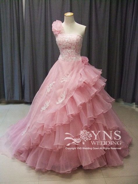 SC11412-GPK(1) Frocks And Gowns, Gown Party Wear, Desi Wedding Dresses, Long Gown Design, Pink Wedding Dress, Long Dress Design, Fancy Dresses Long, Girls Frock Design