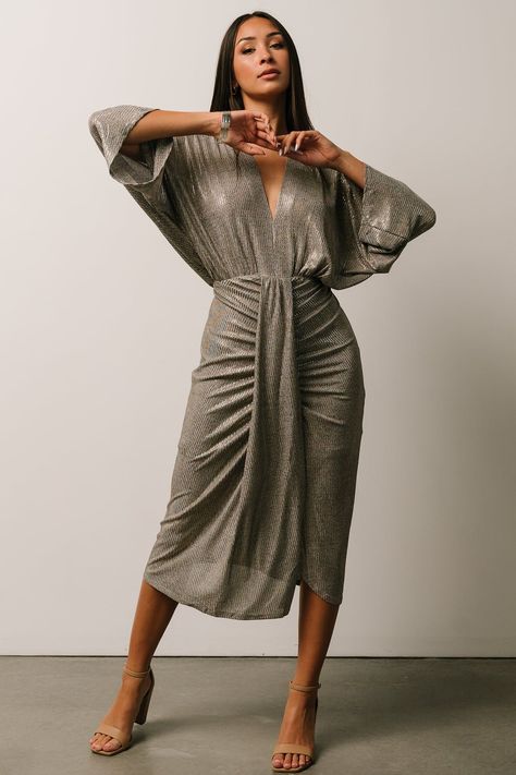 Semi Formal Dresses Curvy, Boho Dresses For Fall, Shoes For Grey Dress, Metallic Party Dress, Metallic Midi Dress, Cocktail Dress Classy Plus Size, Cheap Wedding Guest Dress, Engagement Party Dresses For Guest, Fall Wedding Guest Midi Dress