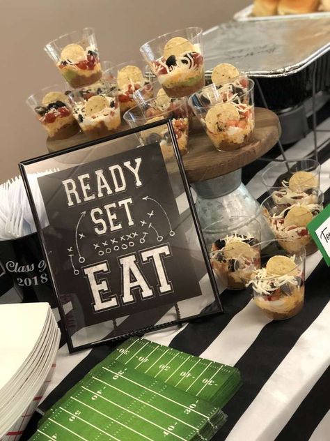 Kickoff Party Ideas, High School Football Tailgate Ideas, Football End Of Season Party, Football Theme Engagement Party, Football Theme Graduation Party Ideas, Football Themed Graduation Party, Football Graduation Party Ideas, Guys Graduation Party, Volleyball Banquet