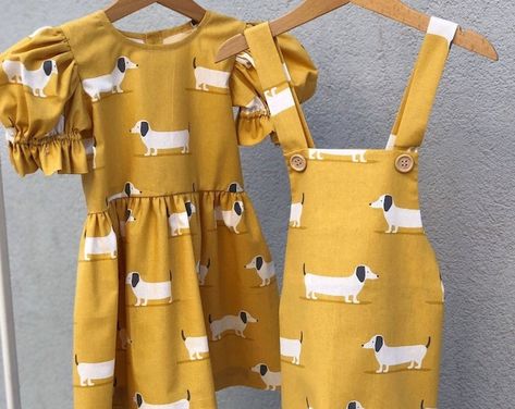 Dandelions Overalls Knitting Pattern Baby Romper Knitting - Etsy Denmark Sibling Outfits Brother Sister, Brother And Sister Matching Outfits, Baby Boy Overall, Birthday Baby Boy, Twin Baby Clothes, Boys Overalls, Sew Dress, Baby Dungarees, Sibling Outfits