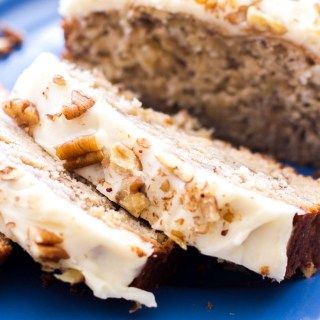 Hummingbird Bread with Cream Cheese Frosting - A Latte Food Hummingbird Bread Recipe, Hummingbird Bread, Bread With Cream Cheese, Lemon Loaf Recipe, Hummingbird Cake Recipes, Hummingbird Cake, Cream Cheese Frosting Recipe, Bread Serving, Savory Appetizer