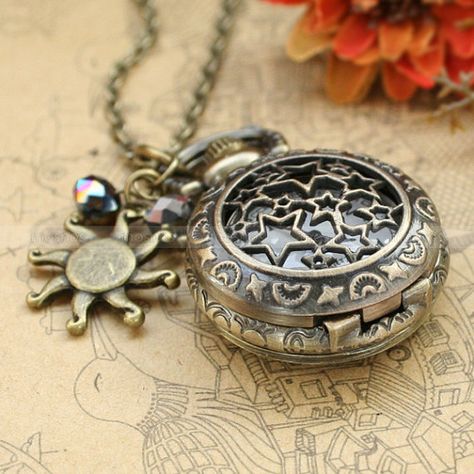 Vintage streampunk locket necklace with antique bronze by mosnos Watch Locket, Locket Necklace Vintage, Padlock Necklace, Pocket Watch Necklace, Sun Charm, Sun Moon And Stars, Vintage Pocket Watch, Vintage Lockets, Halo Pendant