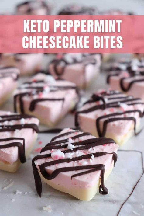 keto peppermint cheesecake bites Mug Bread, Low Carb Christmas, Keto Holiday Recipes, Keto Christmas Cookies, Garlic Toast, Peppermint Cheesecake, Keto Kitchen, Keto Bars, Keto Holiday