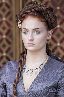 GoT - Sansa Stark at Joffreys wedding Sofie Turner, Dessin Game Of Thrones, Game Of Thrones Sansa, Tom Wlaschiha, Game Of Thrones Costumes, Rose Leslie, The North Remembers, Lena Headey, Cersei Lannister