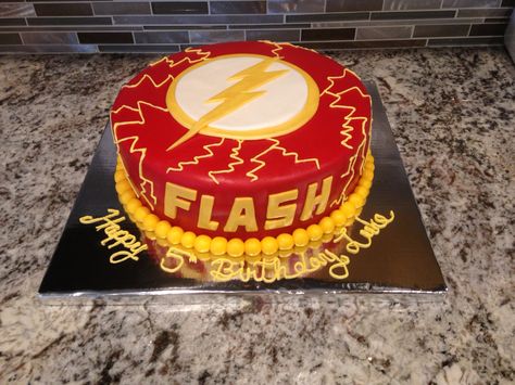 The Flash Cake, Flash Birthday Cake, Dc Cake, Flash Cake, Movie Cakes, Anime Cake, Batman Cake, Batman Birthday Party, Kid Flash