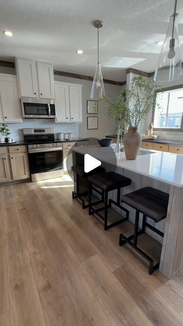 Clayton on Instagram: "The kitchen is our favorite part of the Madison 🥰 What’s yours? Head to our bio if you want to see more of this stunning home! 
.
.
.
.
#clayton #claytonhomes #newhome #homesweethome #homeinspo #madison #rustic" Bloomfield Homes Kitchens, Super 68 Clayton Homes, Clayton Mobile Homes, Sunshine Manufactured Homes, Clayton Homes Lulamae, Island Breeze Clayton Homes, Champion Homes Modular, Bloomfield Homes, Clayton Homes