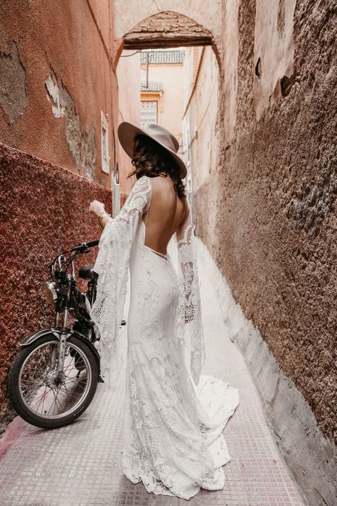 Rue De Seine Wedding Dress, Look Boho Chic, Tattoo Heart, Bohemian Wedding Dress Lace, Bohemian Wedding Dress, Bohemian Bride, Lace Wedding Dresses, Bohemian Wedding Dresses, Styl Boho