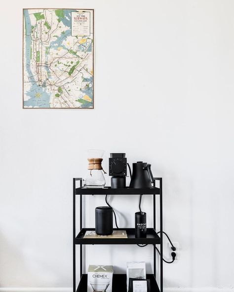 Bedroom Coffee Bar, Corner Coffee Bar, Kaffe Station, Hunter Decor, Coffee Bar Ideas Kitchen Counter, Coffee Bar Cart, Pond House, Room Revamp, Brew Bar