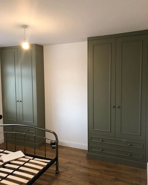 Chris on Instagram: “Bespoke and hand-painted fitted wardrobes with different internal designs for each one, and two drawer boxes at the bottom. Lovely choice…” Fitted Wardrobes With Drawers, Painted Fitted Wardrobes, Grey Fitted Wardrobes, Alcove Wardrobe, Chimney Breast, Wardrobe Drawers, Fitted Wardrobes, Internal Design, Bedroom Wardrobe