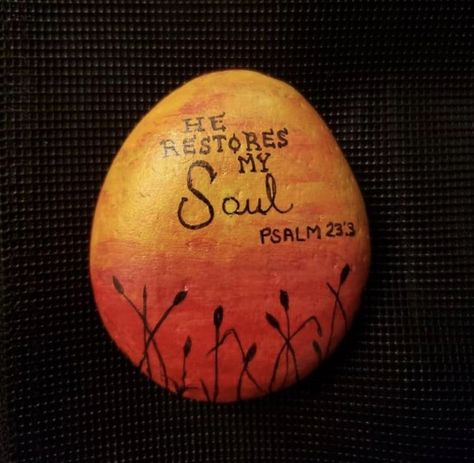 Scripture Rock Painting, Christian Rock Painting Ideas, Paint Shells, Polish Rocks, Diy Rocks, Painted Bricks Crafts, Prayer Rocks, 23rd Psalm, Agape Gifts