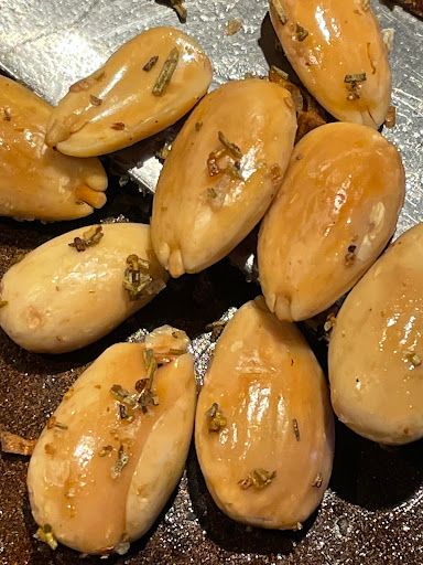 Rosemary Almonds, Roasted Almonds Recipe, Cinnamon Roasted Almonds, Just A Pinch Recipes, Lemon Rosemary, Cinnamon Almonds, Nut Recipes, Blanched Almonds, Just A Pinch