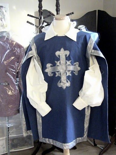 Cavalier Soldier, Musketeer Outfit, Priestly Garments, Musketeer Costume, 17th Century Clothing, Medieval Woman, Ren Fest, Historical Armor, Three Musketeers