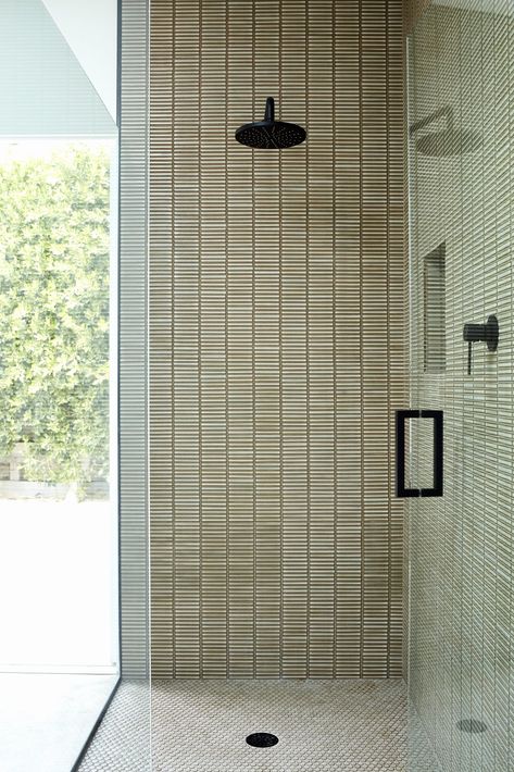 Tiles Wall Design, Penny Tiles Bathroom, Penny Tiles, Mosaic Shower Tile, Bath Photos, Penny Tile Floors, Glass Tile Bathroom, Walls Design, Tile Walls