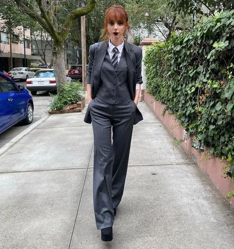 girls in ties on Instagram: "#tie ,#corbata ,#beautyintie" Women’s Tie, Girls Wearing Ties, Girls In Ties, Fabulous Women, Women Wearing Ties, My Interests, Need Money, Professional Fashion, Betty Boop