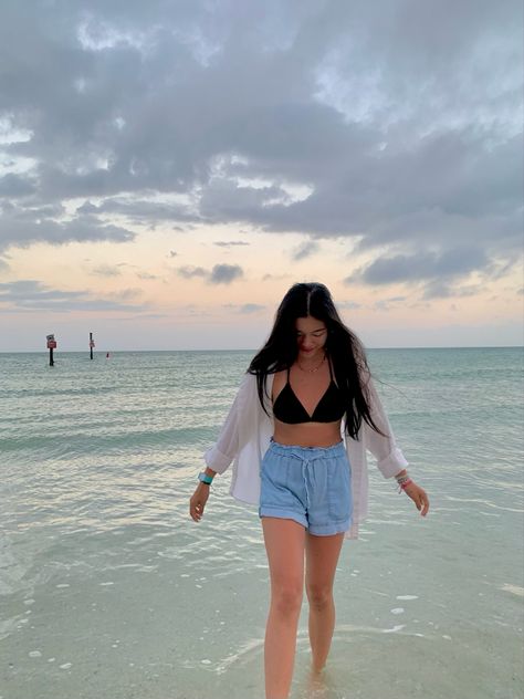 beach; beach inspo; beach aesthetic; black bikini; asian girl; beach vibes; blue skies; florida; sunrise; white dress shirt; blue shorts; sea Bra And Shorts Beach Outfit, Beach Asian Aesthetic, White Shirt Beach Outfit, Beach Aesthetic Black, Rose Cameron, Outfit For Short Girl, Blue Shorts Outfit, Short Girl Outfits, Short Pants Outfit